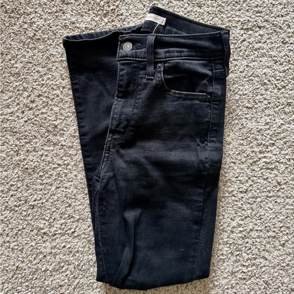 Levi’s Straight Crop Black Jeans